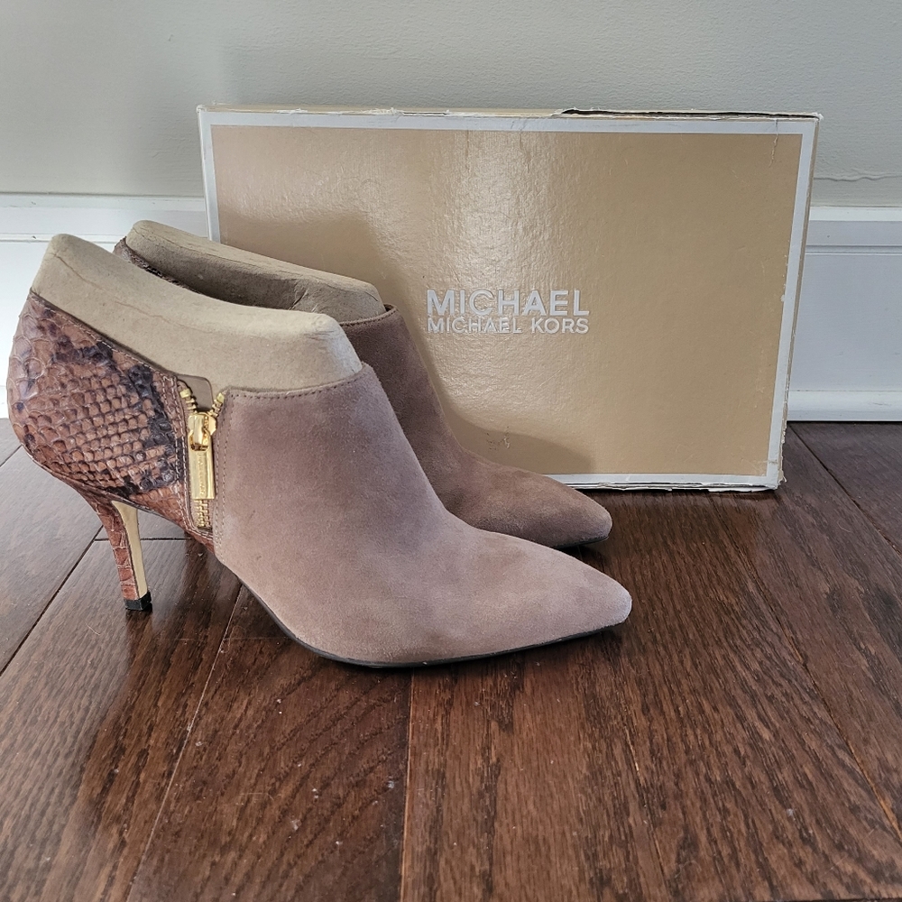 Michael Kors Clara Mid Bootie Size 9.5